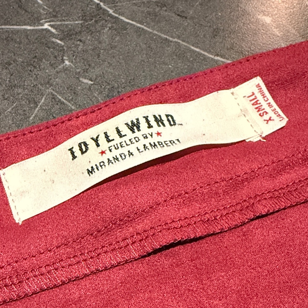 Idyllwind Tina faux suede red midi Skirt - Picture 2 of 8